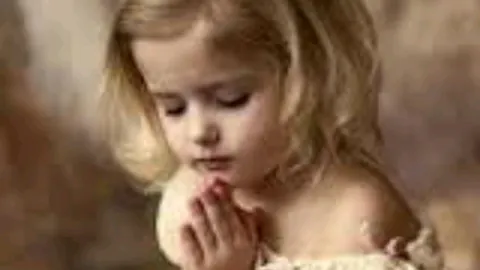 “冯潇霆揭秘05世青赛后沙尔克04向大连实德报价150万欧元转会真相，引发热议”